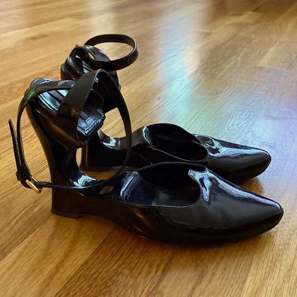 Louis Vuitton Black Patent Leather Heels